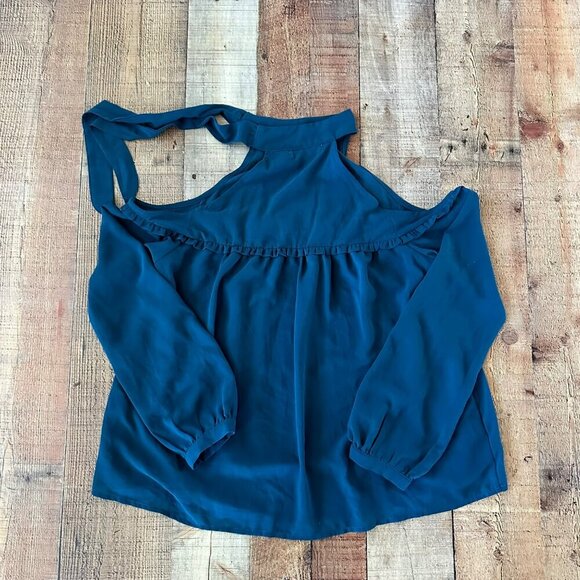 Paper Crane Womens Cold Shoulder Tie Neck Blouse Size S Polyester Blue - Picture 7 of 7